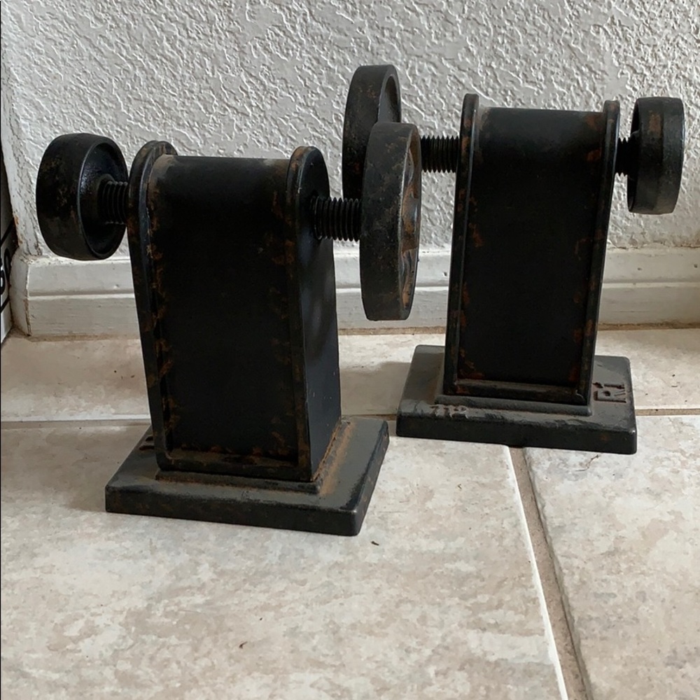 Bookends
